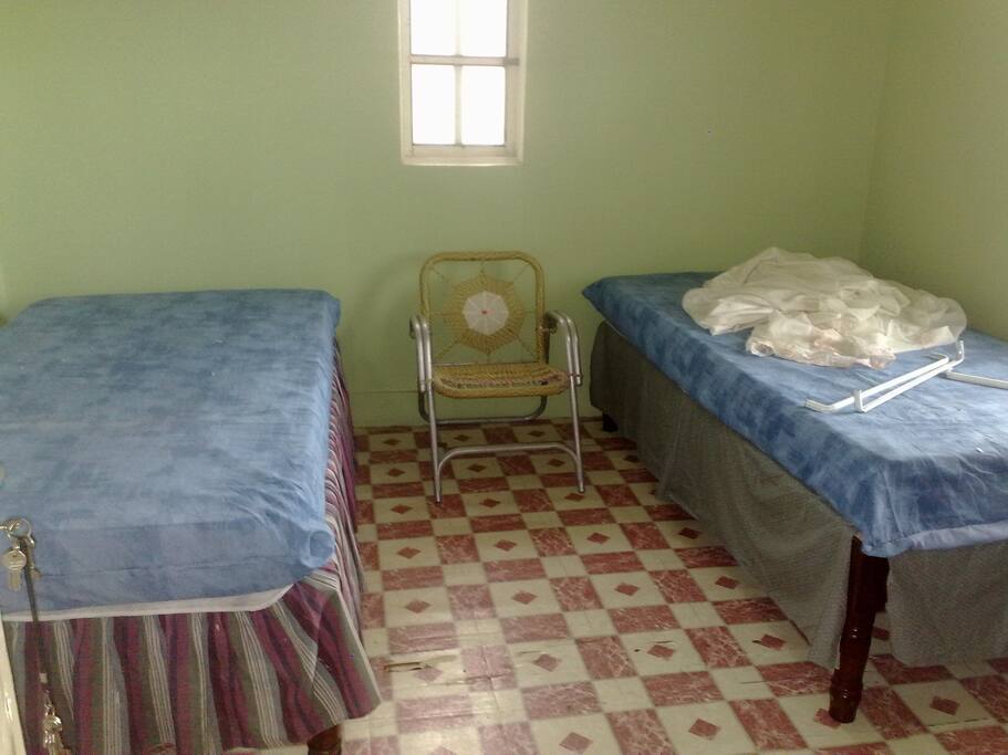 all 3 rooms are like this