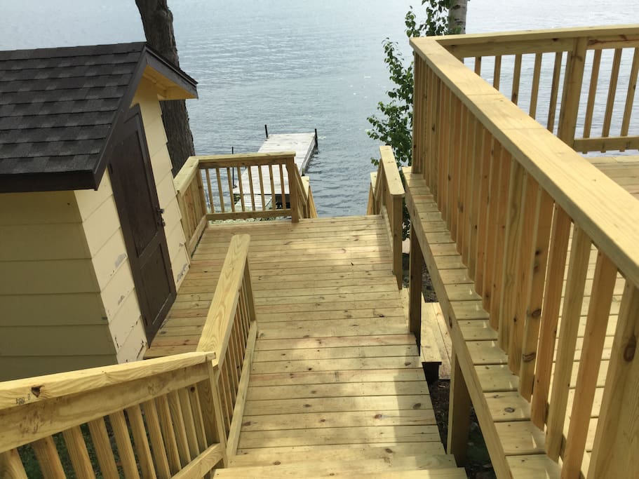 Deep water dock for boats