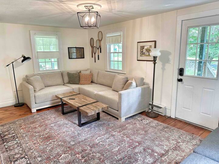Pocono Mountain Woodrow Farmhouse