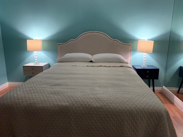 1. obrázok ponuky Ideálna izba pre študentov UCI (používajte kuchyňu)