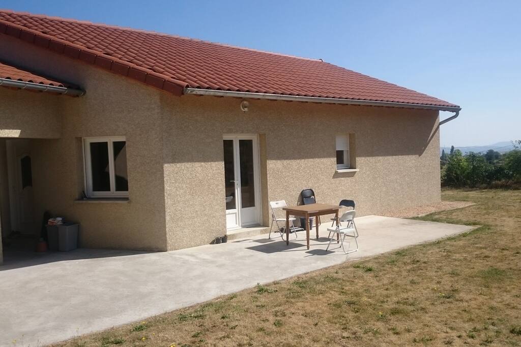 Espace extérieur, sans vis à vis ... pelouse