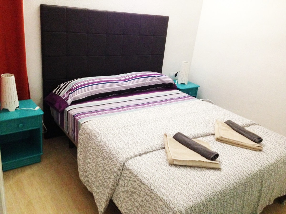 Dvojlôžko a vstavaný šatník 