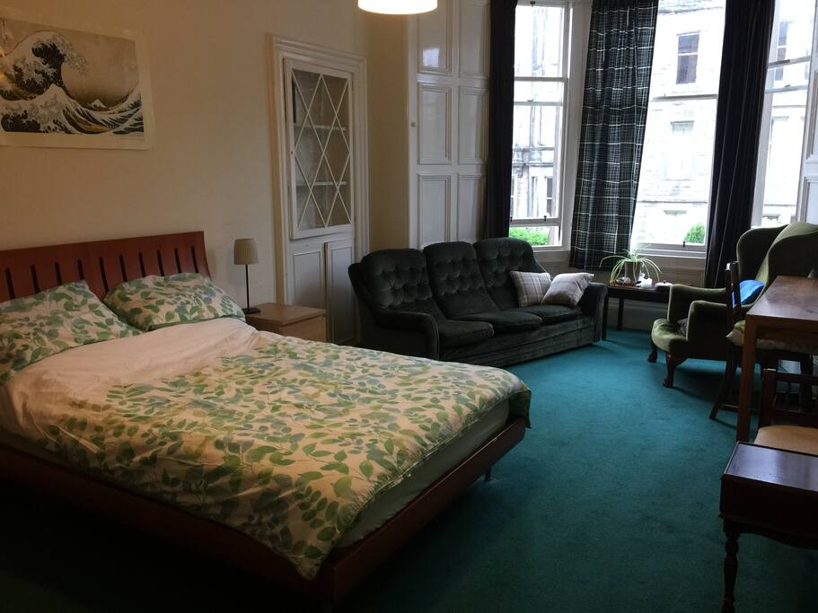 Large room with bay window