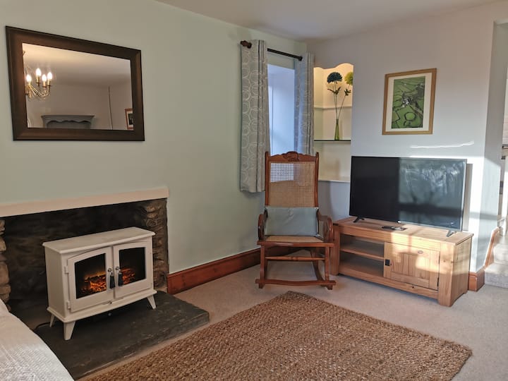 Jen's Den - Pembrokeshire