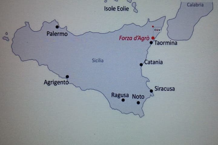 Casa Vacanza La Rocca Forza D Agro Sicilia Earth Houses For Rent In Forza D Agro Sicilia Italy