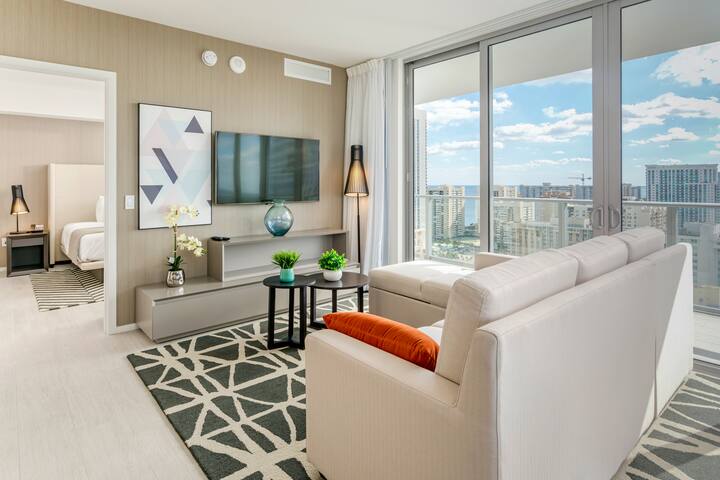 2019 SW CornerCondo@Hyde, GreatWaterView +19Floor gallery image 3