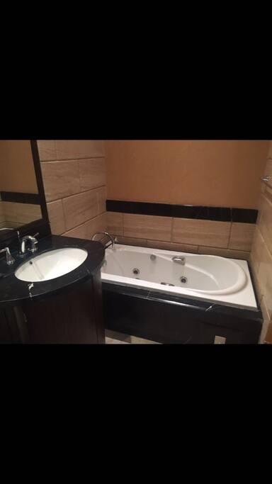 Master bedroom bath up