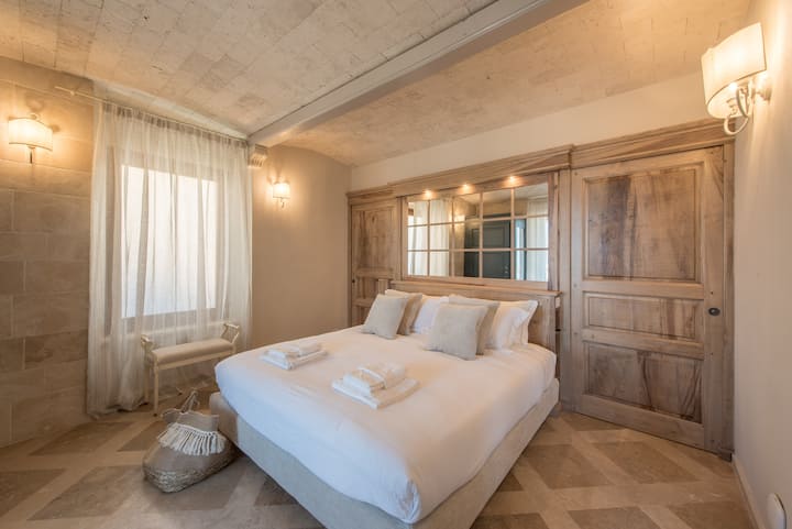 Suite con bagno privato e letto King Size / SUITE WITH PRIVATE BATHROOM, king size bed and incredible SEA VIEW 