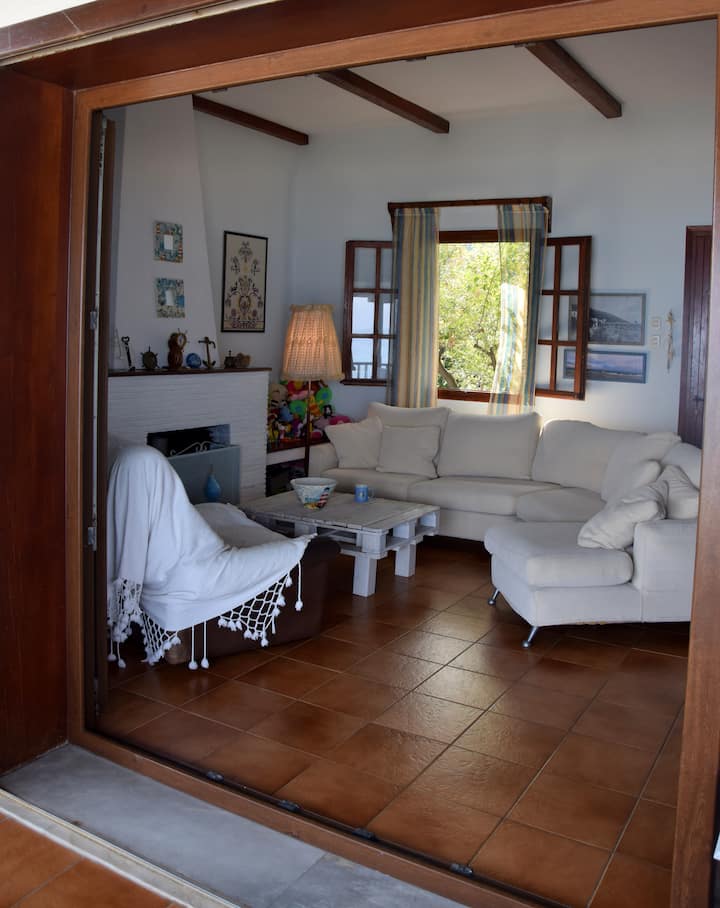 მისაღები ოთახი