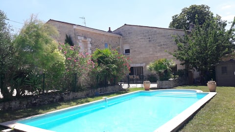 19th century 200 m2 house with pool
