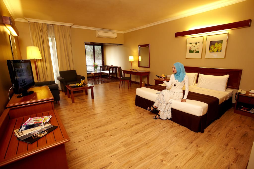 Orchid King bedded room