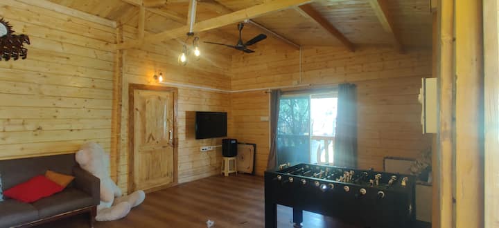 Euphoria Wooden Farmhouse With Private Pool - Hyderabad