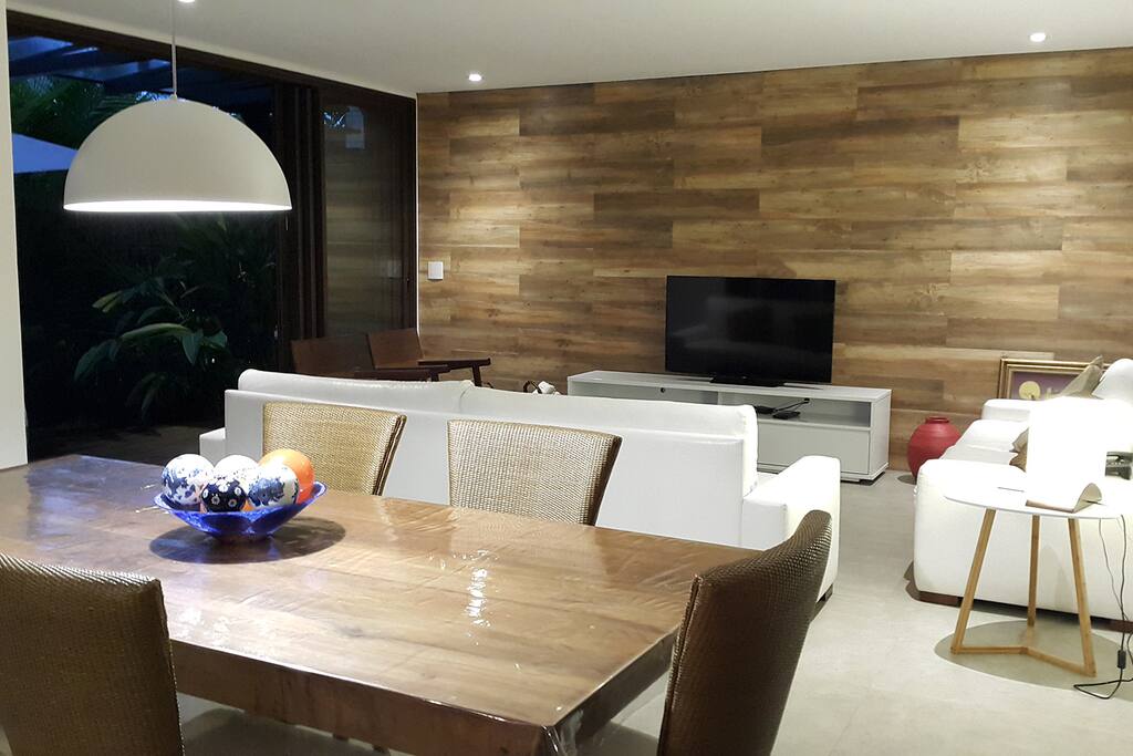 Living com Sky.