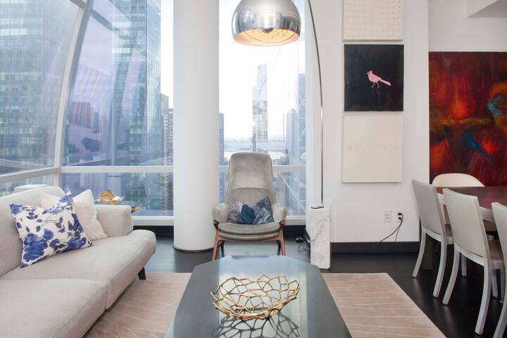 Unparalleled Luxury in Midtown Manhattan gallery image 3