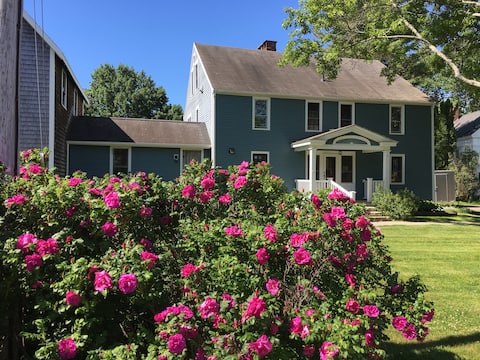 LOCATION!  STEPS TO DOCK SQUARE - RENOVATED HOUSE