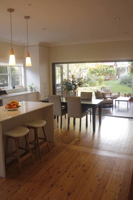 Open plan kitchen and dining room