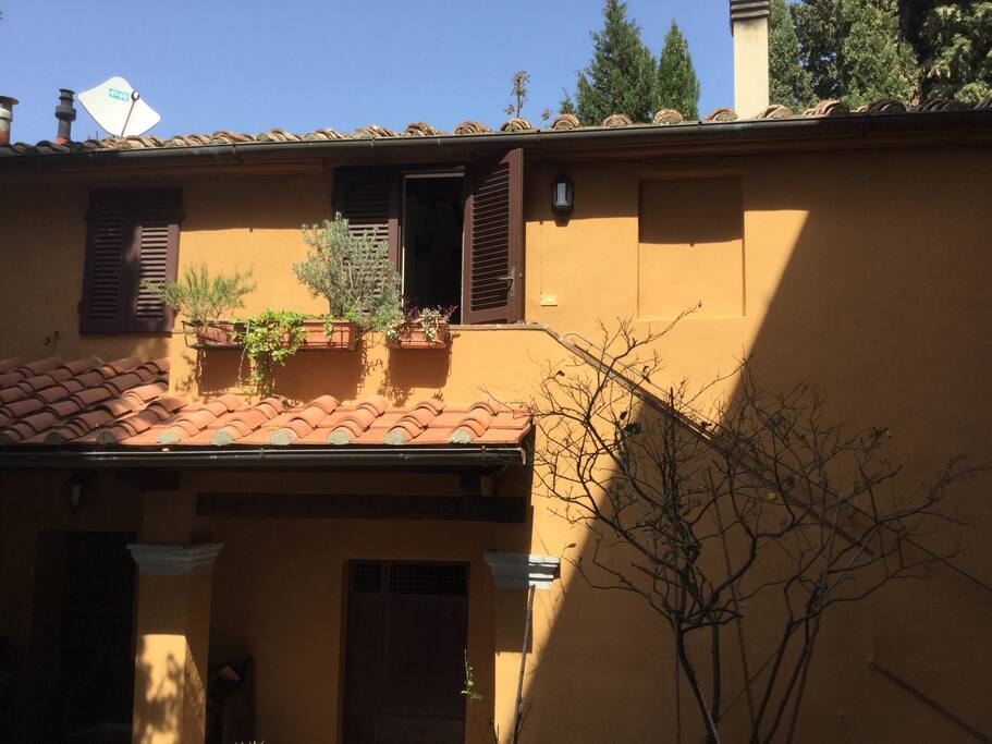 Ingresso privato dèpendence degli scoiattoli