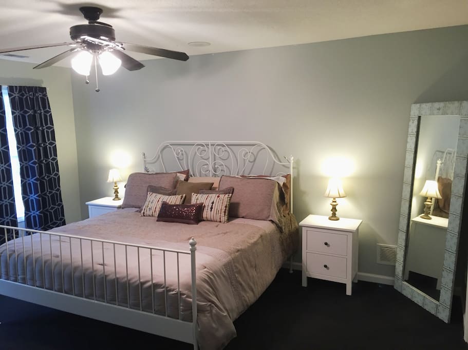 Master bedroom: King Bed with private full bath (w/jacuzzi)