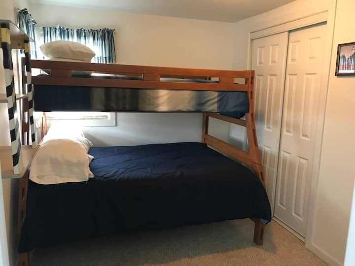 Საძინებელი 6   სრული და ორადგილიანი საწოლი