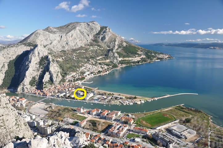 Apartment Apex Apartments For Rent In Omis Splitsko Dalmatinska