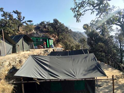 Chandrashila Hike (Deoria Jungle camps)