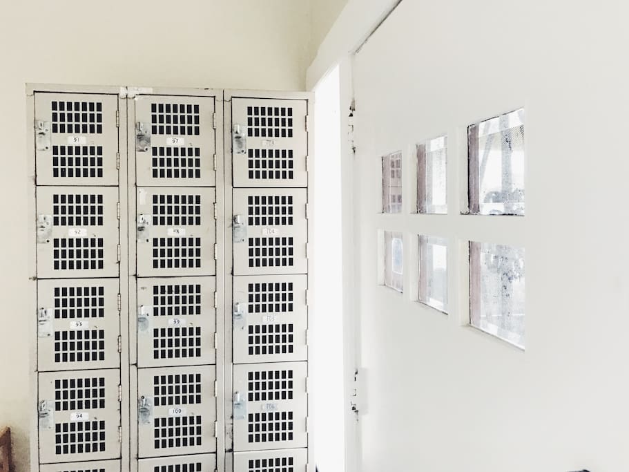 Free regular size lockers, just bring your own lock