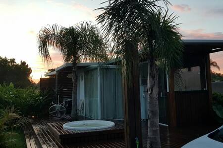 Casa SPA-Bombinhas-Mariscal, com jacuzzi!!