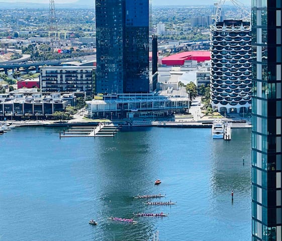 Gorgeous 2BR+2BA Dockland/Amazing View/2Free CarPK