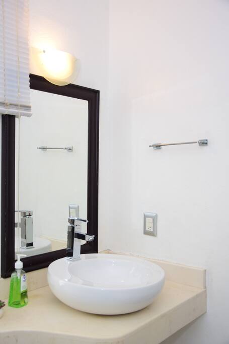 BAGNO INTERNO DELLA CAMERA GRANDE