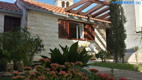 Holiday house Gabriela - Supetar