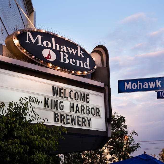 Photo of Mohawk Bend in Echo Park