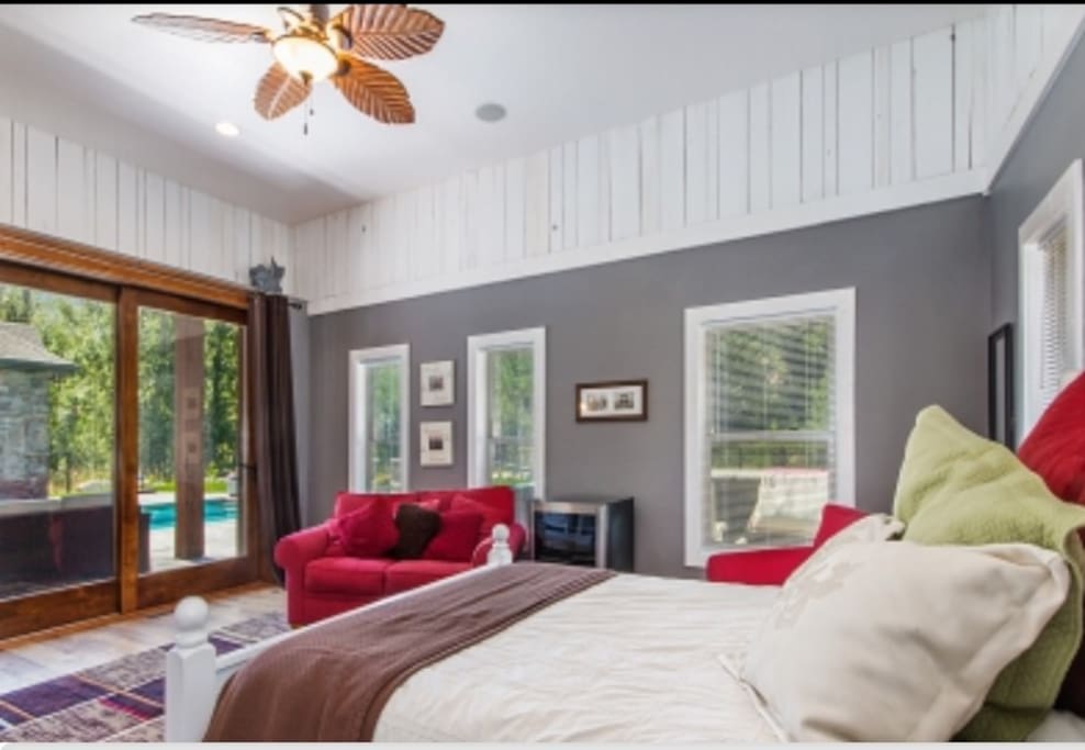 queen bed and also a sofa.