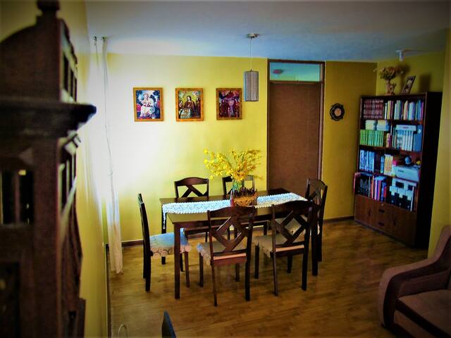 CENTRO HISTÓRICO DE LIMA + Baño + Desayuno!