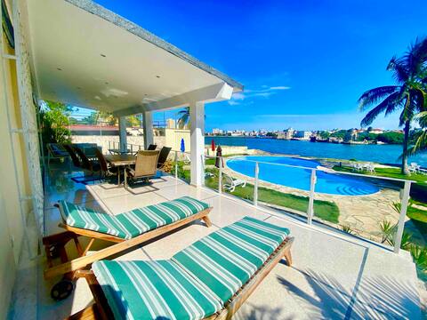 Luxury Miramar (Generator , WiFi, jacuzzi, pool