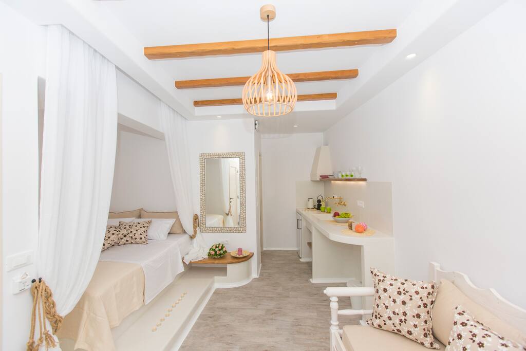 Emery Boutique Luxury Apartment