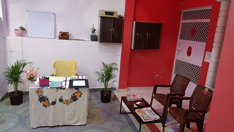 Vaidehi Guest House (AC Room)