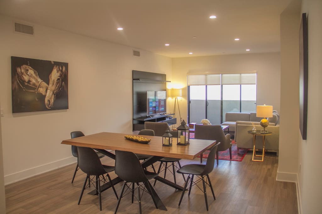 Dining table with 6 chairs