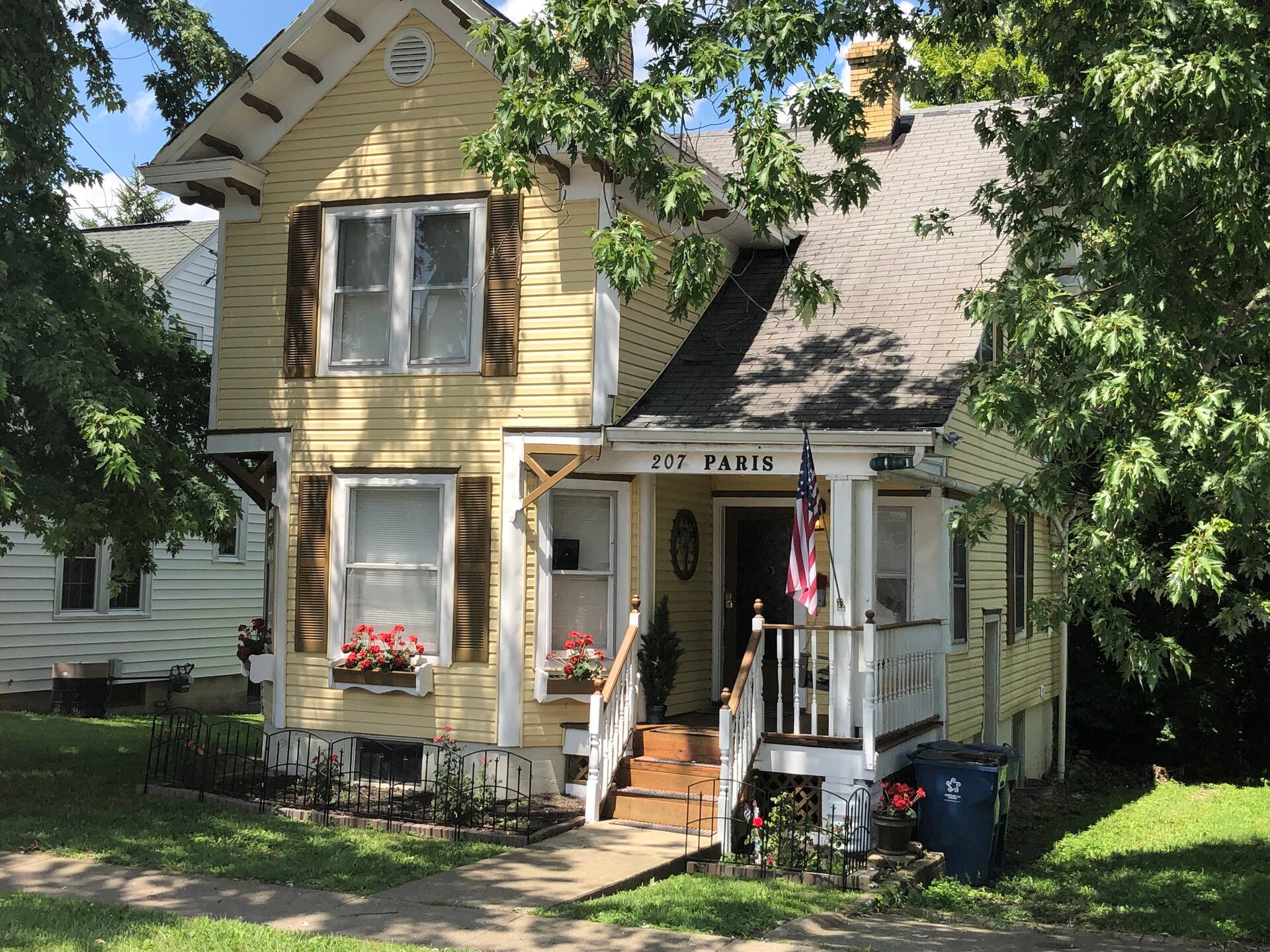 Storybook Victorian - Family Loved