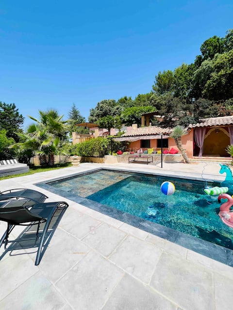Family villa between Aix Countryside & Luberon