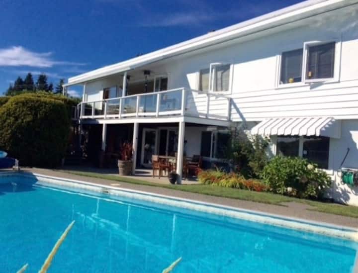 ノースバンクーバーのバケーションレンタルと宿泊先 ブリティッシュコロンビア州, カナダ Airbnb