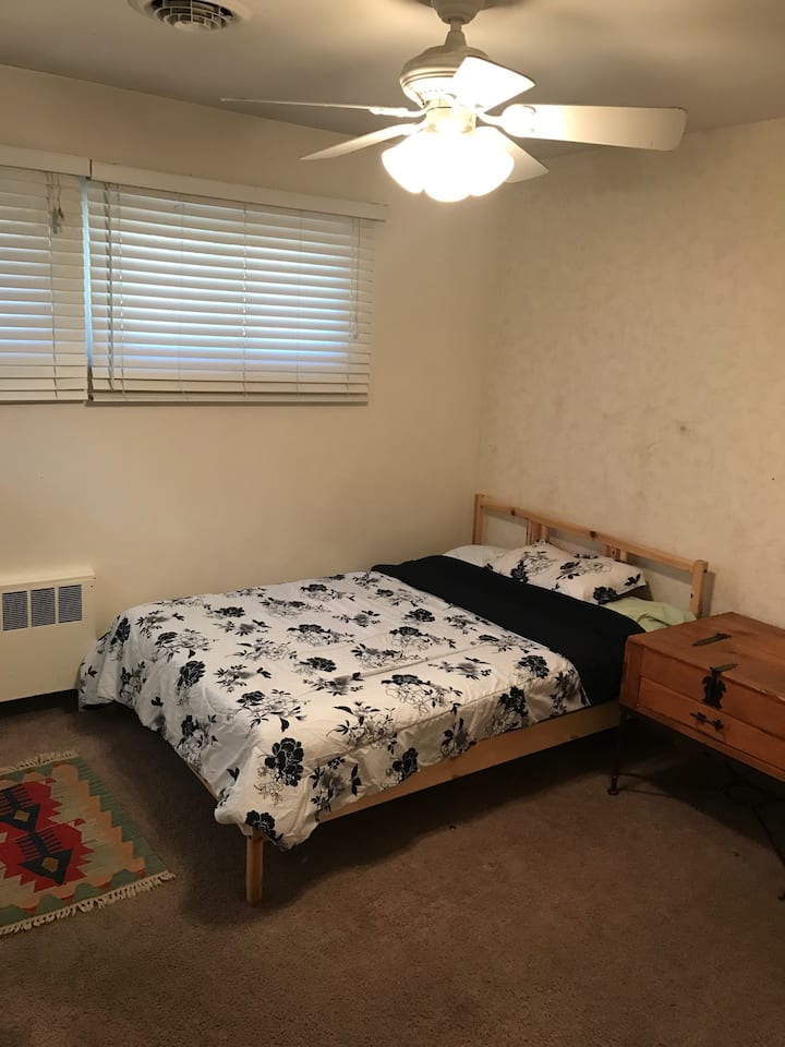 Private Room - Pontiac, MI