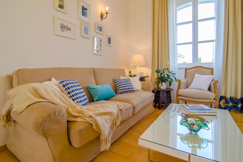 Living room: sofa bed
