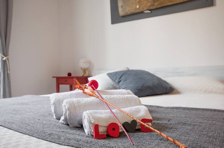 Guest Art (Art of Hospitality) gallery image 4