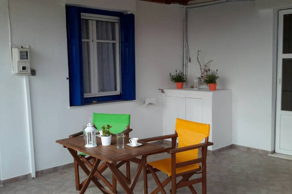 Terrace & outdoor seating area