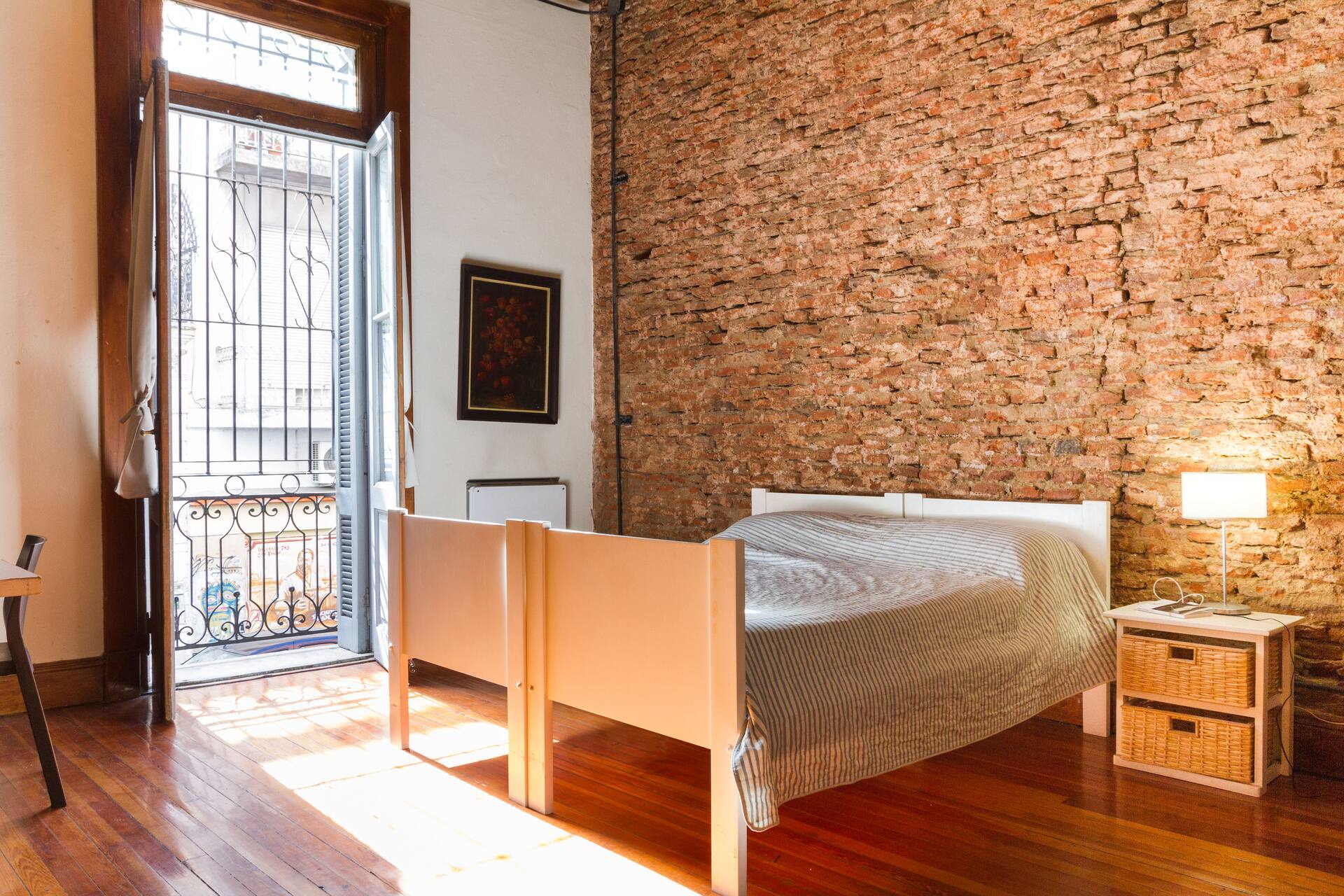 Quarto privativo duplo em casa reformada em San Telmo