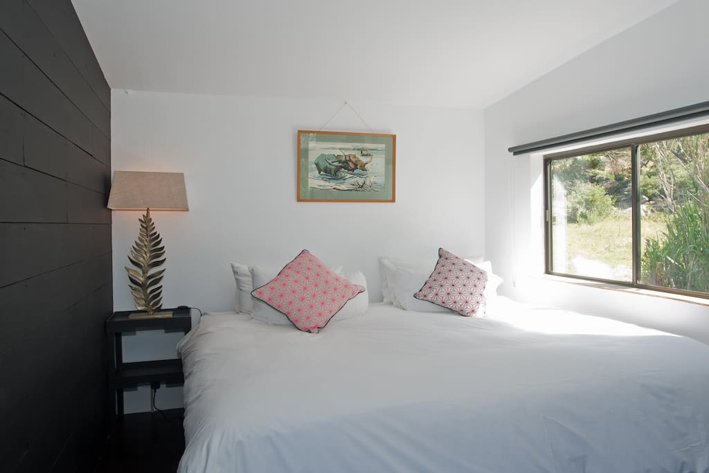 Main bed