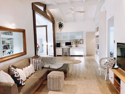Whale Song - Luxury beach house with private pool