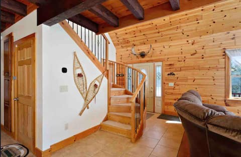 Successful Airbnb property: Secluded Cabin *ATV /Lake Access*Pet Friendly in Greenville