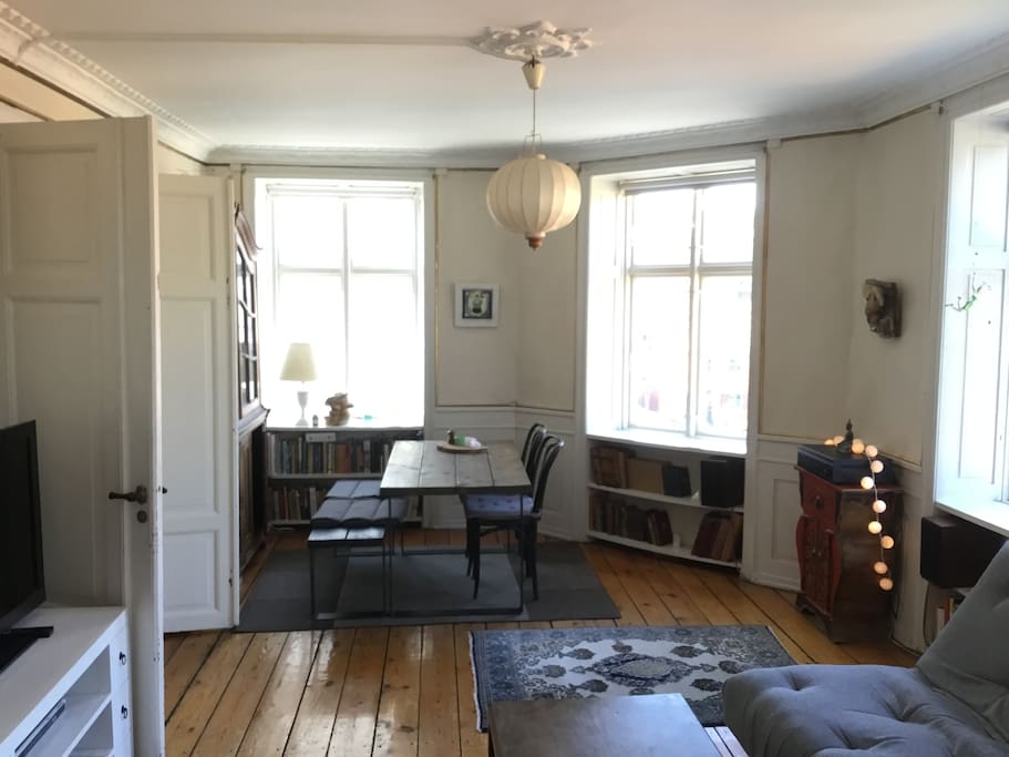 Corner Living room