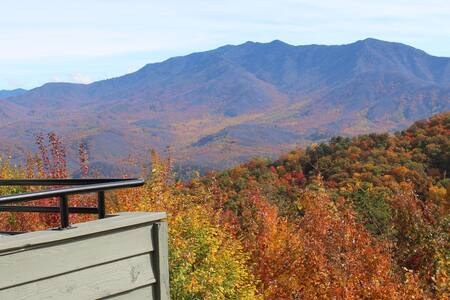 Smoky Mountain views in Summit condo